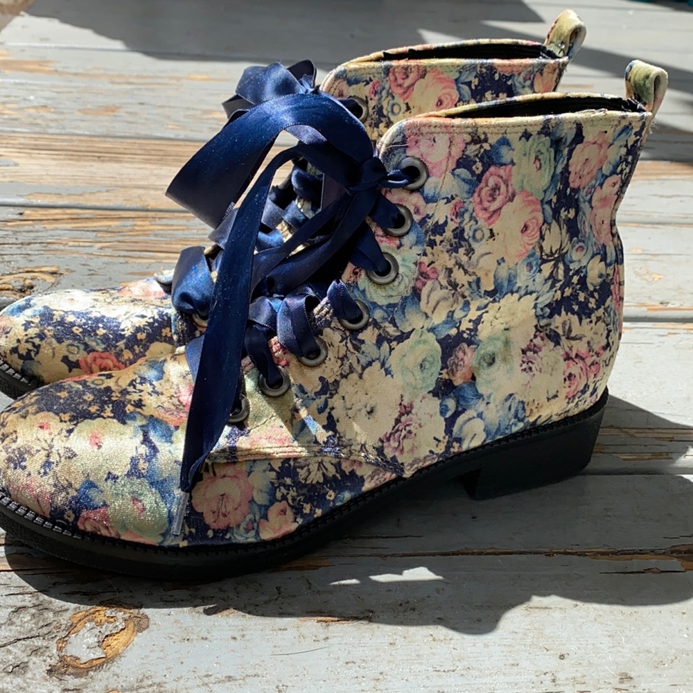 Floral combat boots